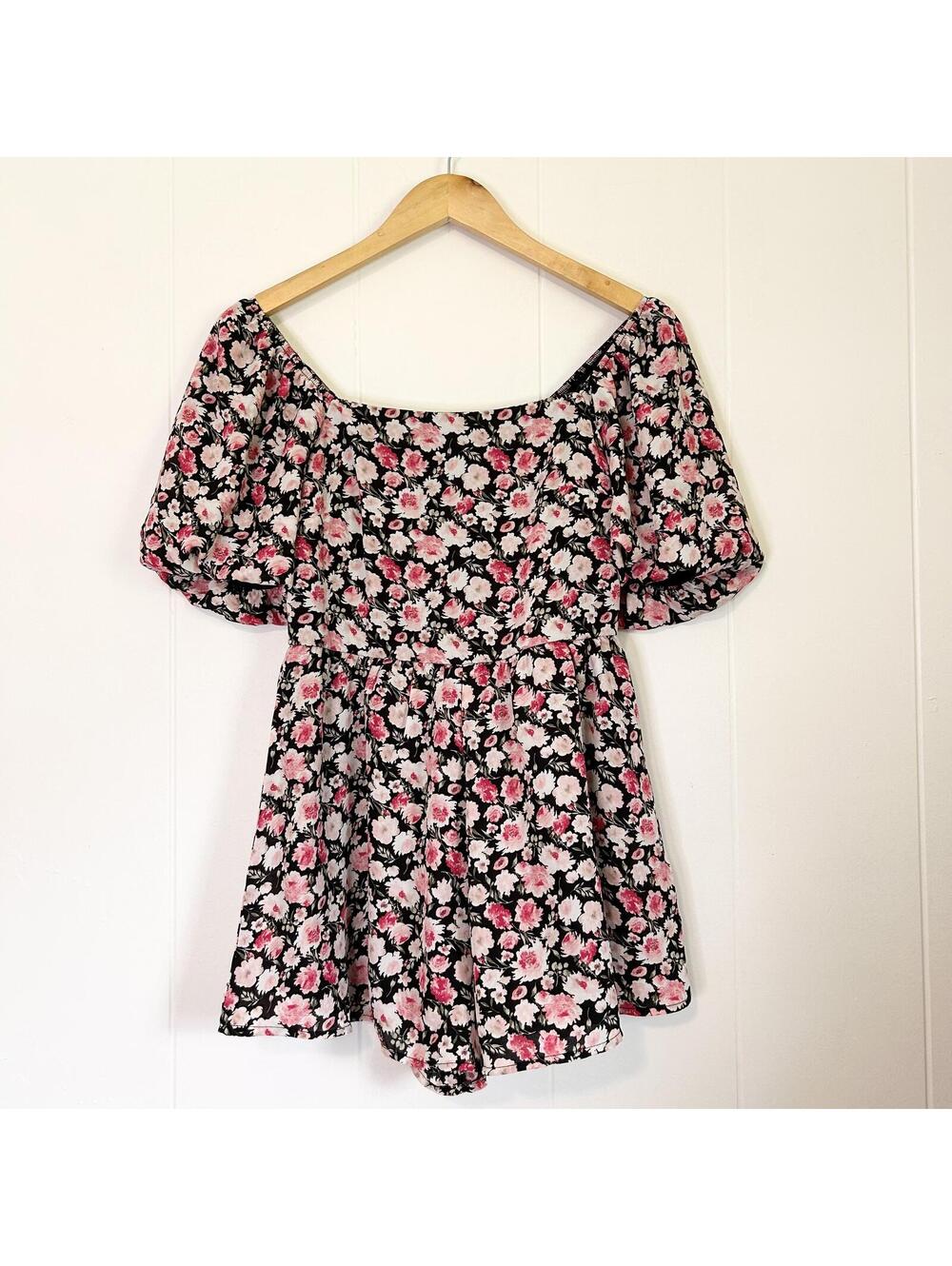 Trixxi Pink Floral Rose Balloon Short Sleeve Romper One Piece Women's Small